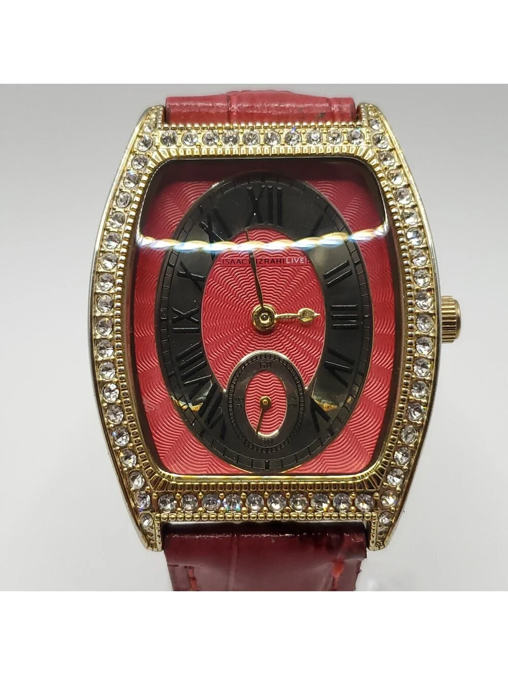 Isaac Mizrahi Live Quartz Womens 32mm Watch Red Sub Dial New Battery
